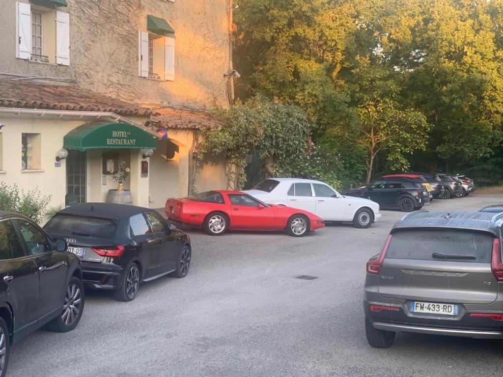 Human Hotel Restaurant Park Villecroze Esterno foto